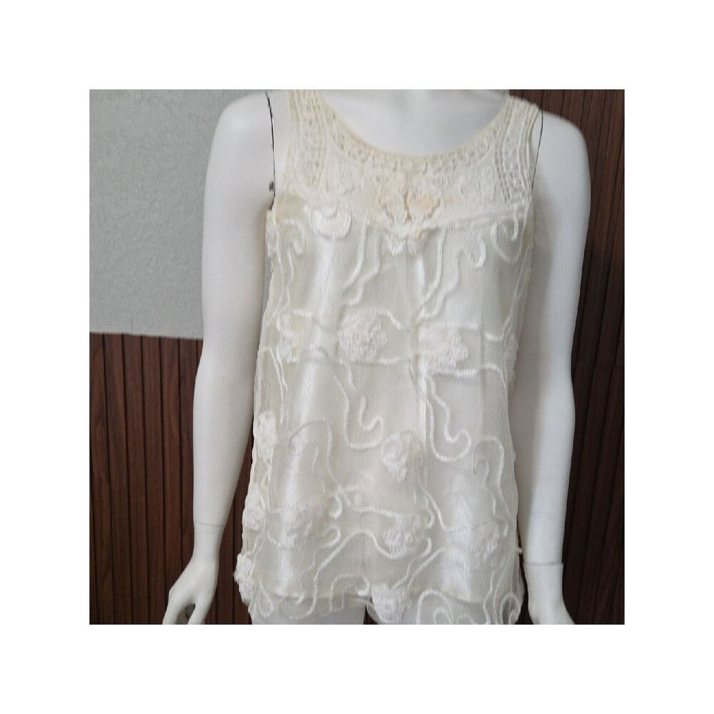 Chic Lace Women's Tank Top in Cream Small Sz.